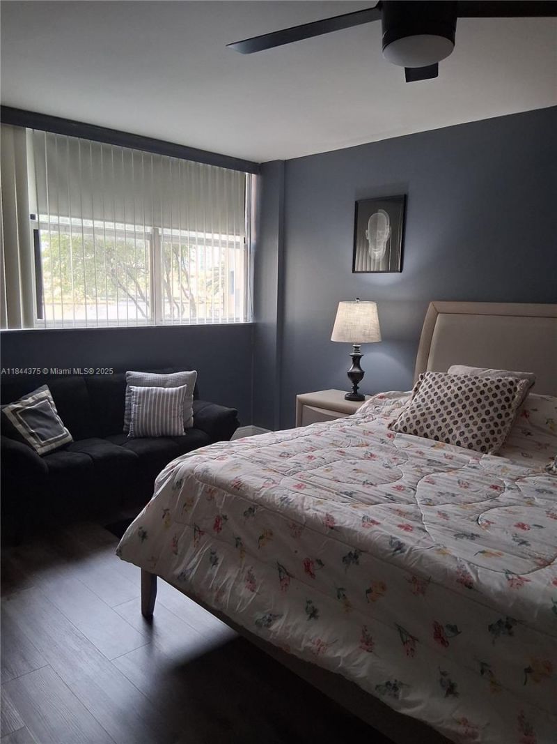 100 Golden Isles Dr, Unit 206, Hallandale Beach, FL 33009 Photo