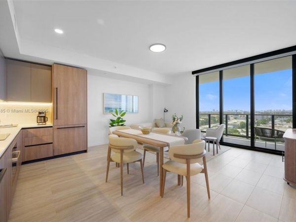 580 72nd St, Unit 1009, Miami Beach, FL 33141