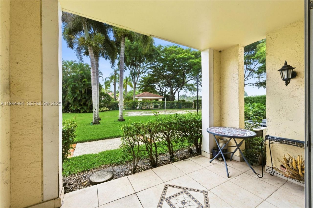 1733 Village Blvd, Unit 108, West Palm Beach, FL 33409 Photo