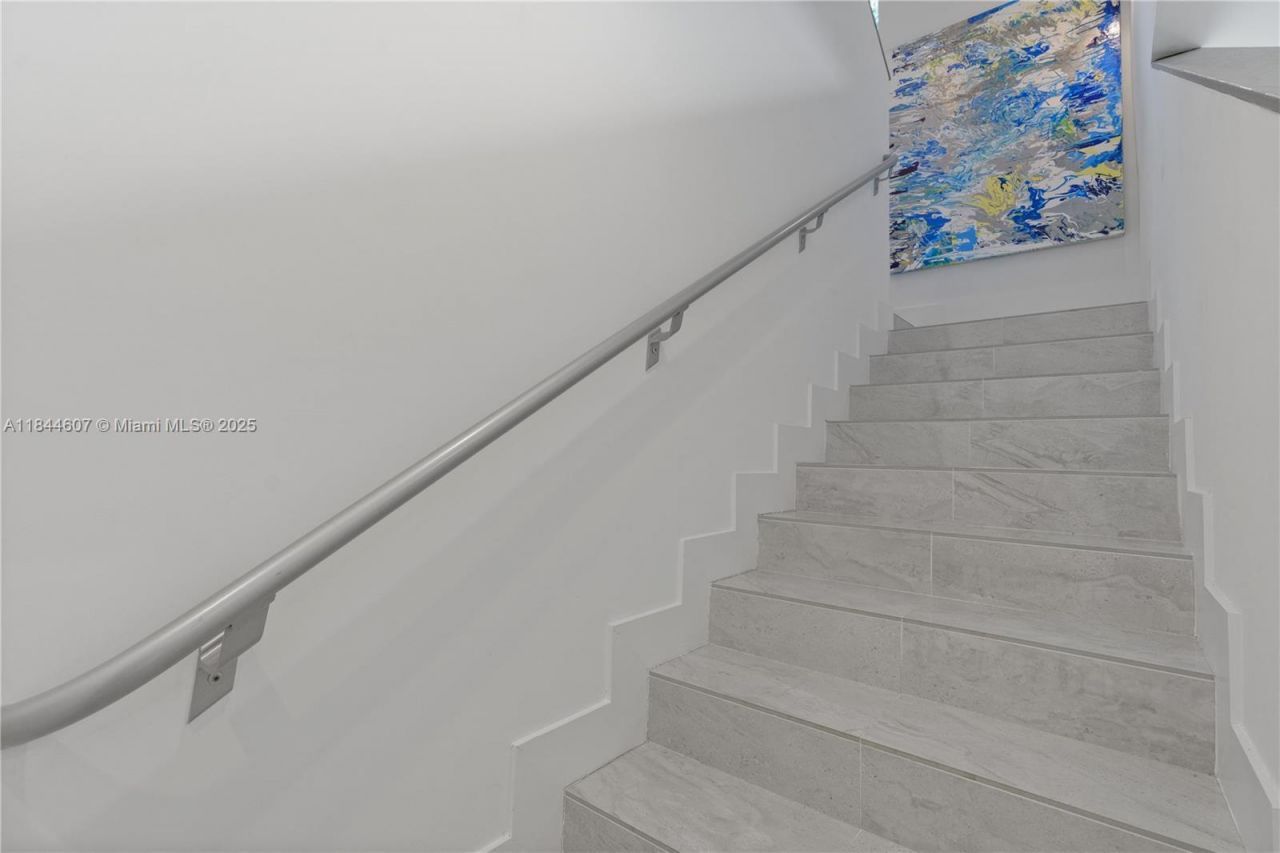 2887 SW 33rd Ave, Miami, FL 33133 Photo