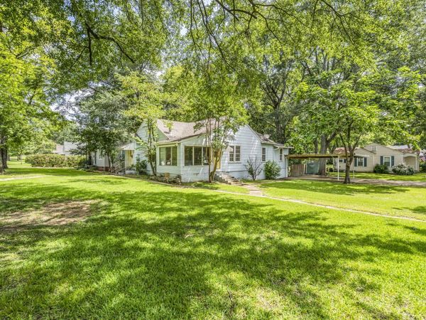 411 S Montgomery St, Starkville, MS 39759