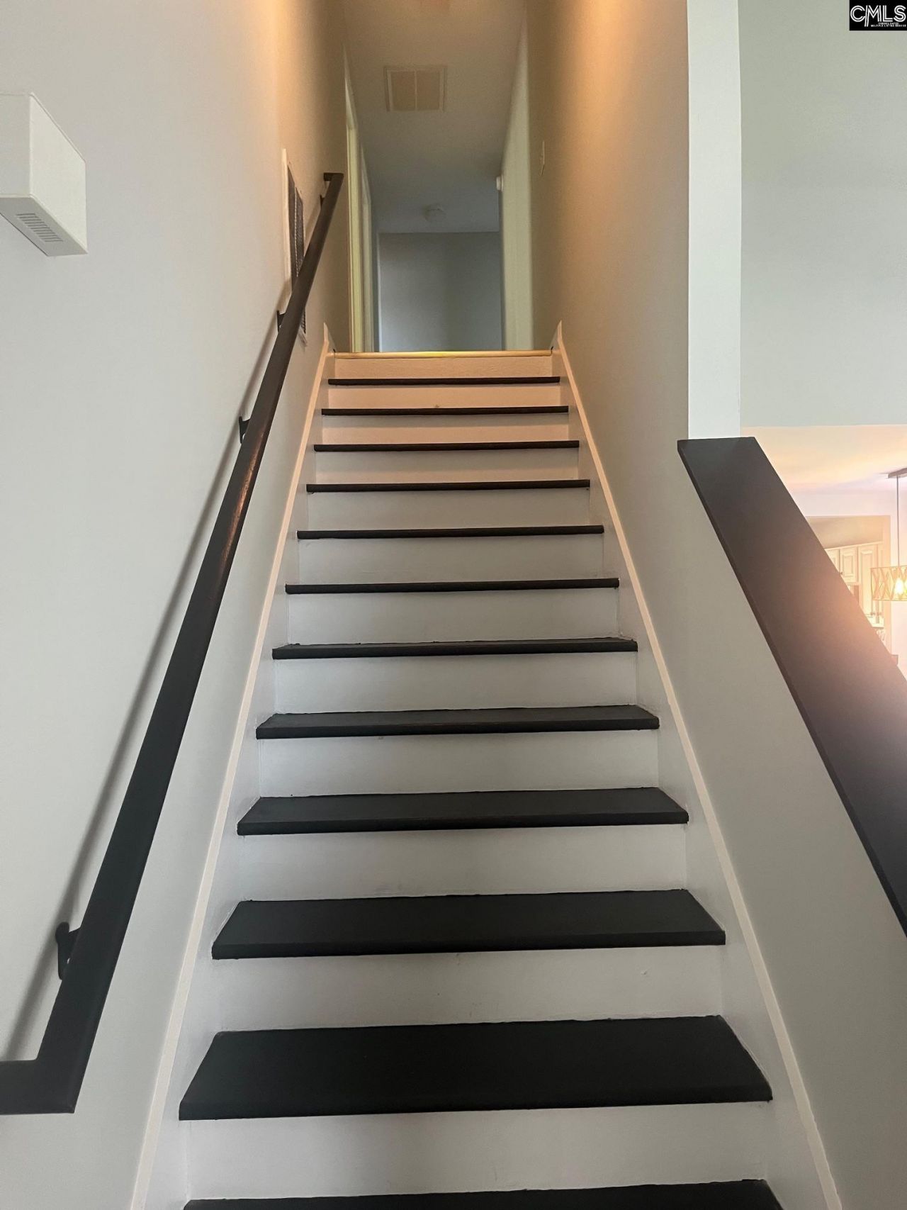 100 Recluse Street Photo 12