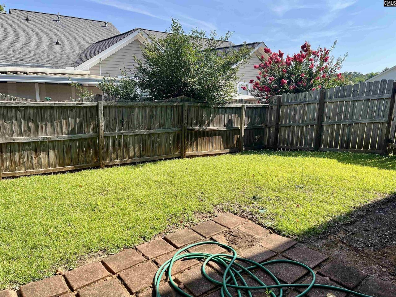 100 Recluse Street Photo 19