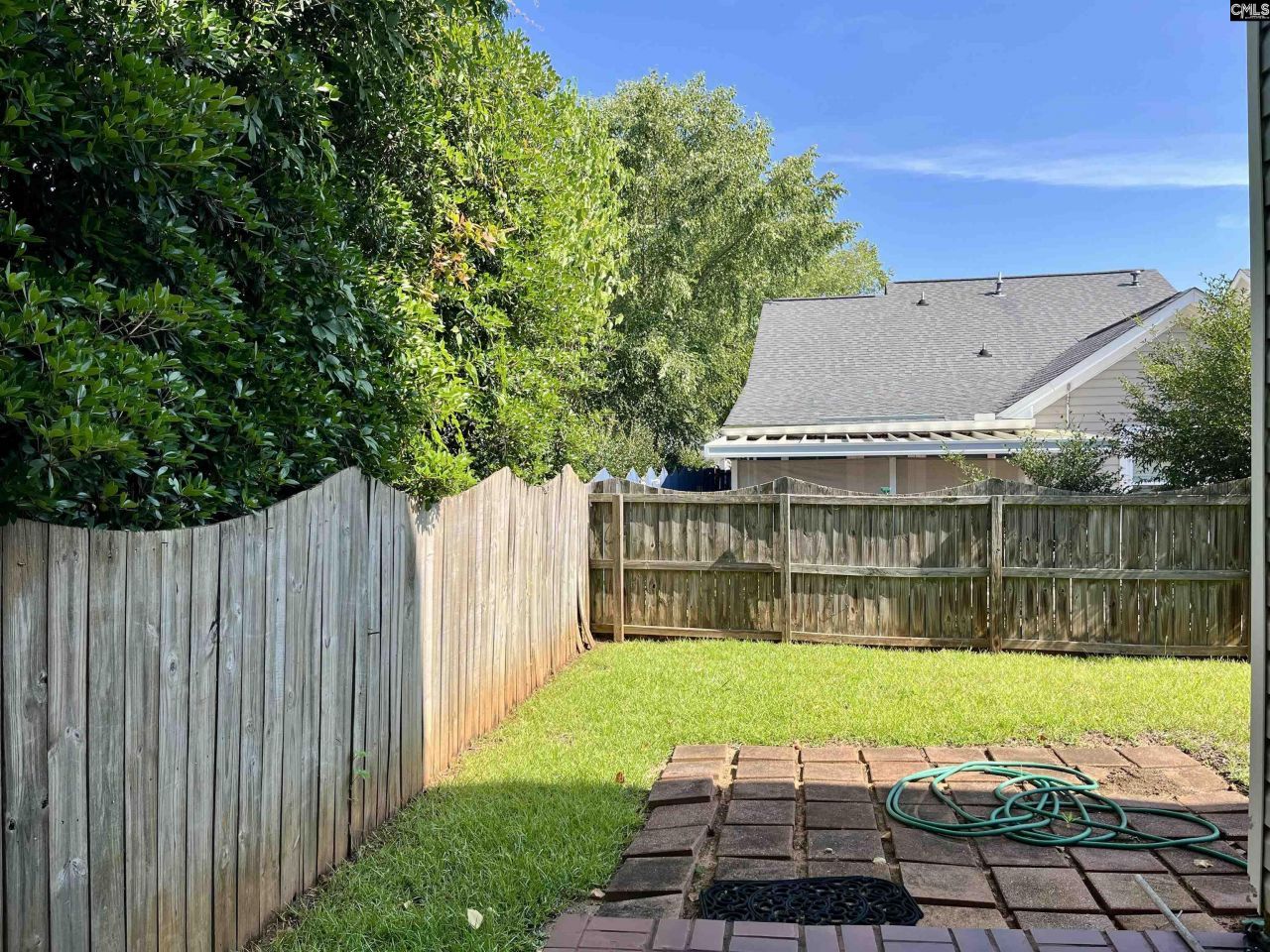 100 Recluse Street Photo 20