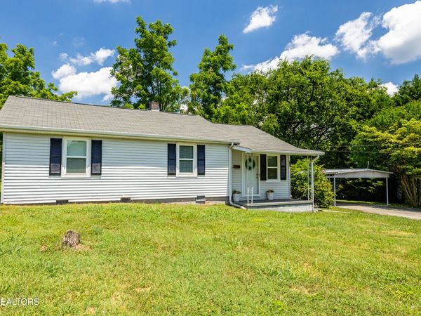 322 Abrams St, Rockford, TN 37853