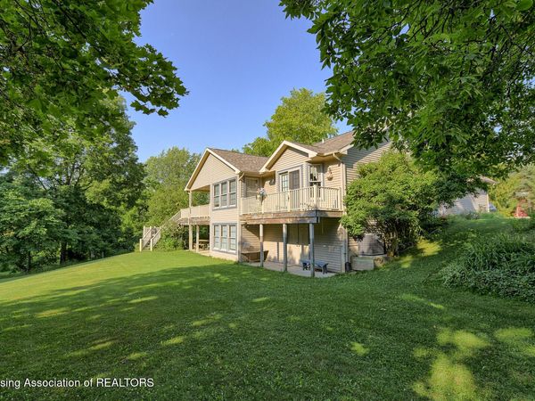 11678 E Grand River Avenue, Portland, MI 48875