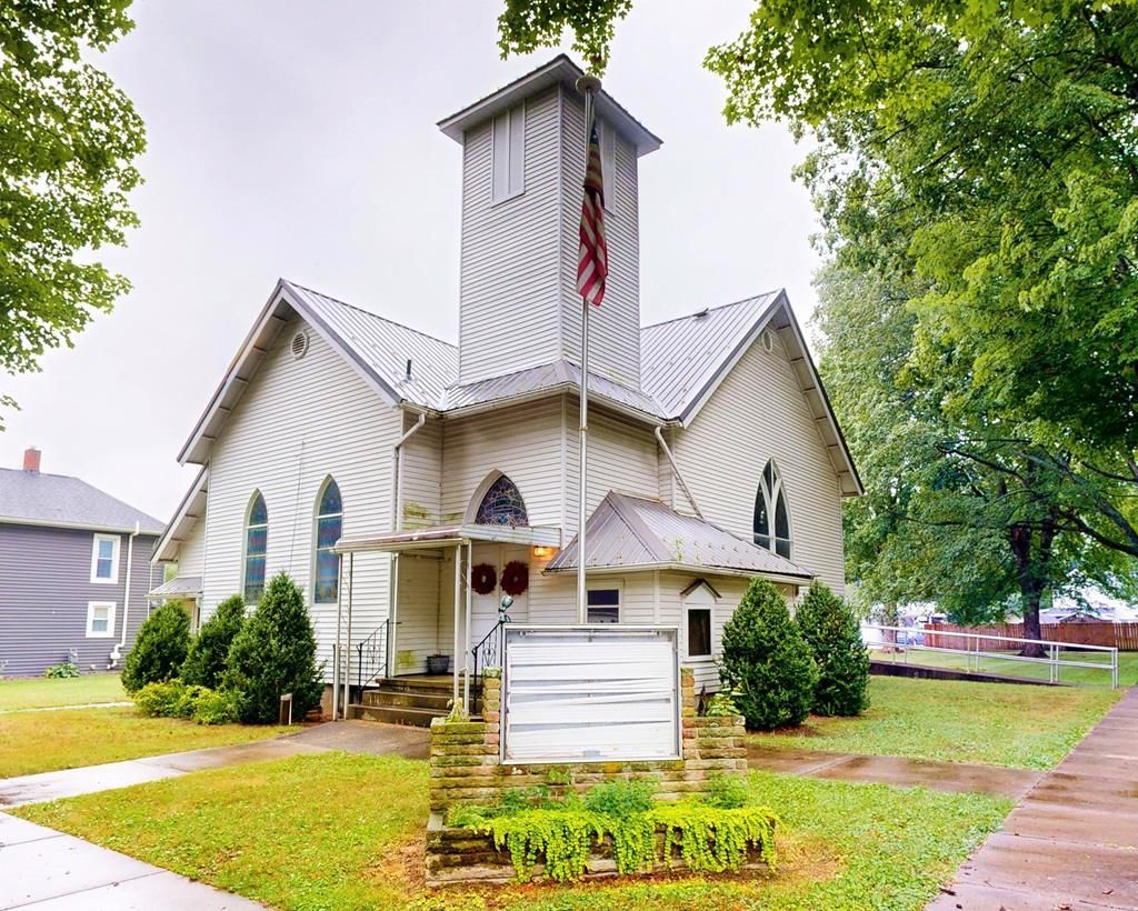 320 3rd Street, Warsaw, OH 43844 Main Photo