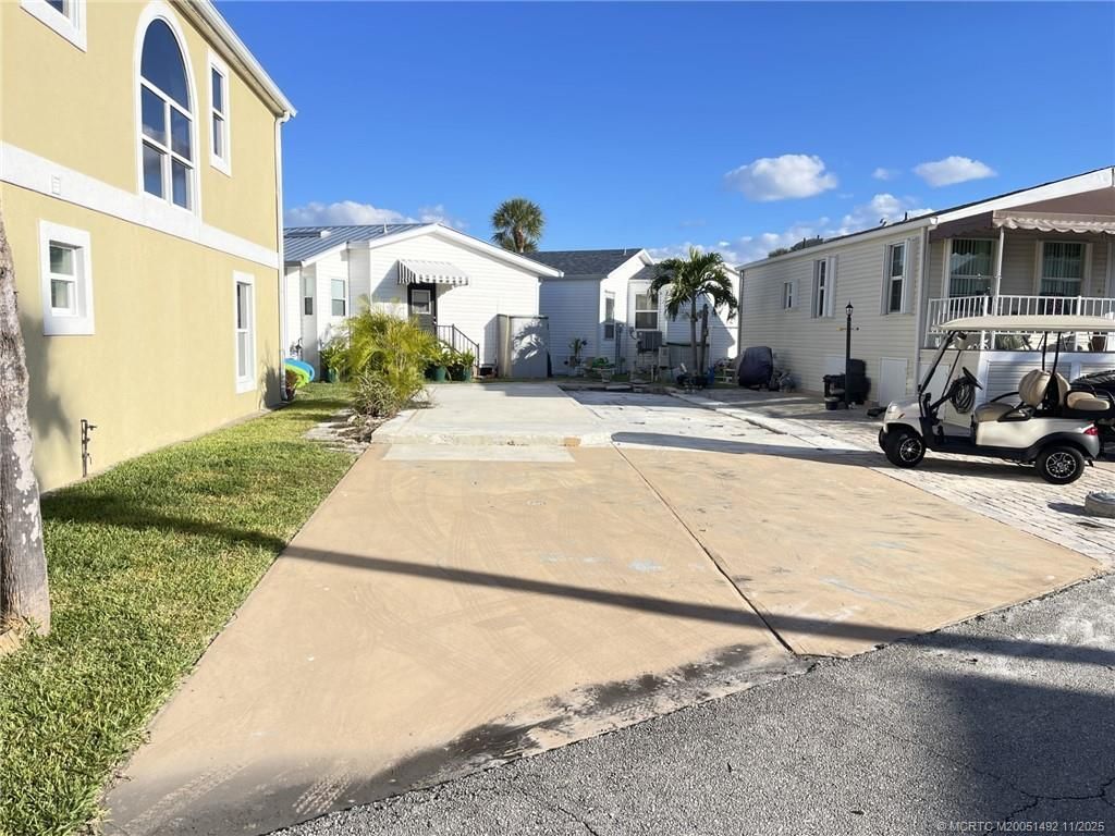 105 Nettles Boulevard, Jensen Beach, FL 34957 Photo