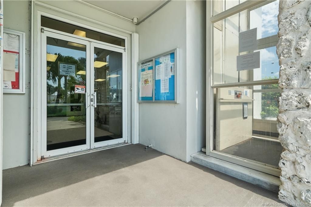 105 Nettles Boulevard, Jensen Beach, FL 34957 Photo