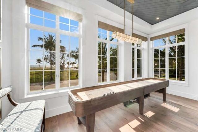 1835 Gulf Shore Blvd S, Naples, FL 34102 Photo