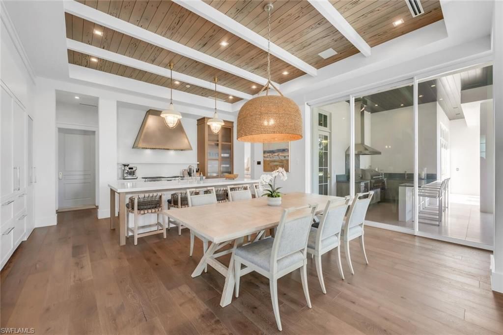 1835 Gulf Shore Blvd S, Naples, FL 34102 Photo