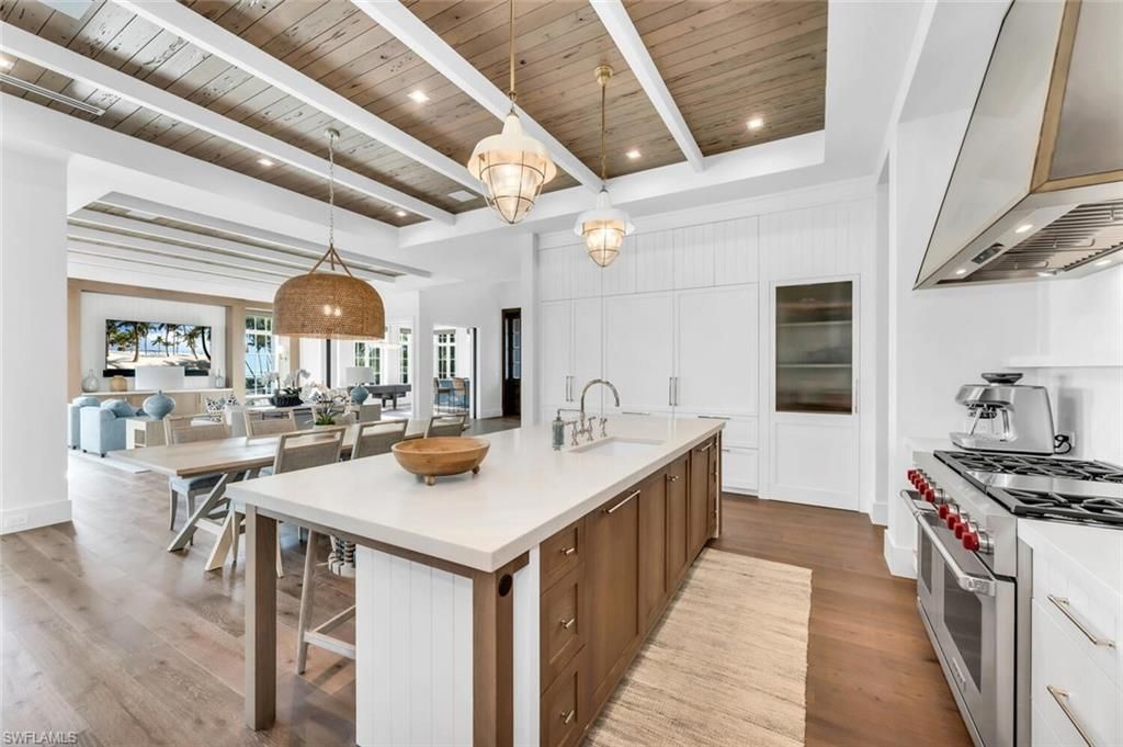 1835 Gulf Shore Blvd S, Naples, FL 34102 Photo