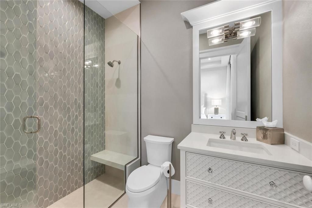 1835 Gulf Shore Blvd S, Naples, FL 34102 Photo