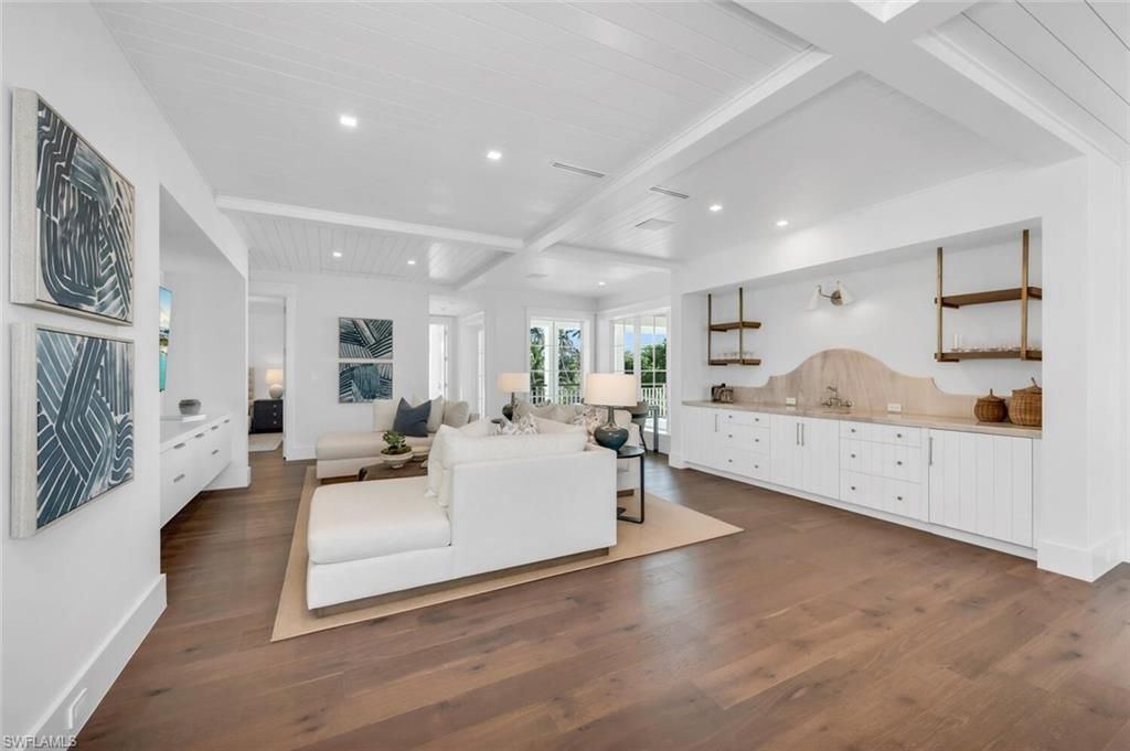 1835 Gulf Shore Blvd S, Naples, FL 34102 Photo