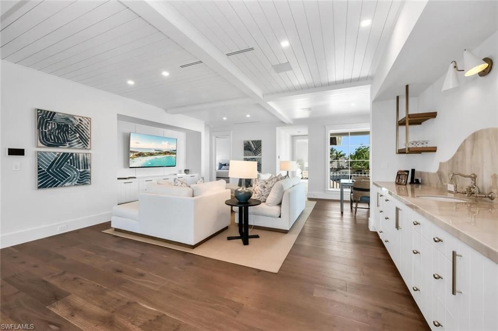 1835 Gulf Shore Blvd S, Naples, FL 34102 Photo