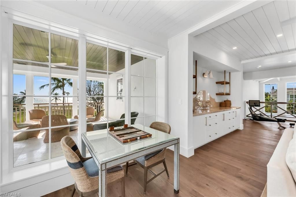 1835 Gulf Shore Blvd S, Naples, FL 34102 Photo