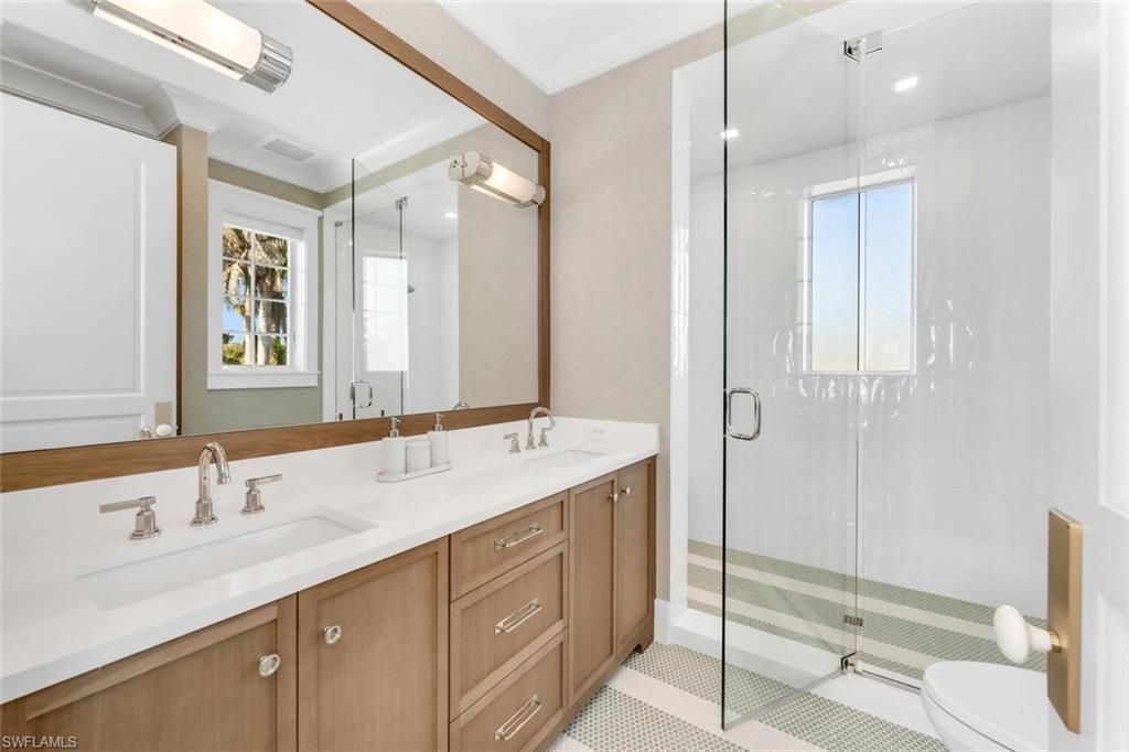 1835 Gulf Shore Blvd S, Naples, FL 34102 Photo