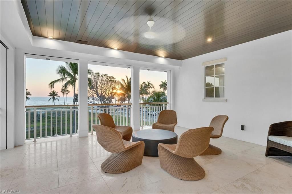 1835 Gulf Shore Blvd S, Naples, FL 34102 Photo