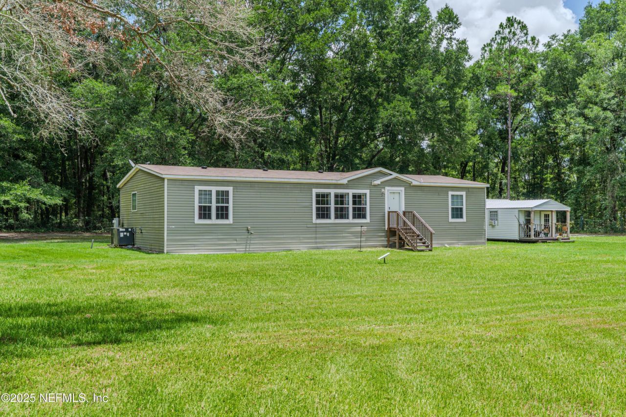 261 SW Beyond Court, Lake City, FL 32024 Photo
