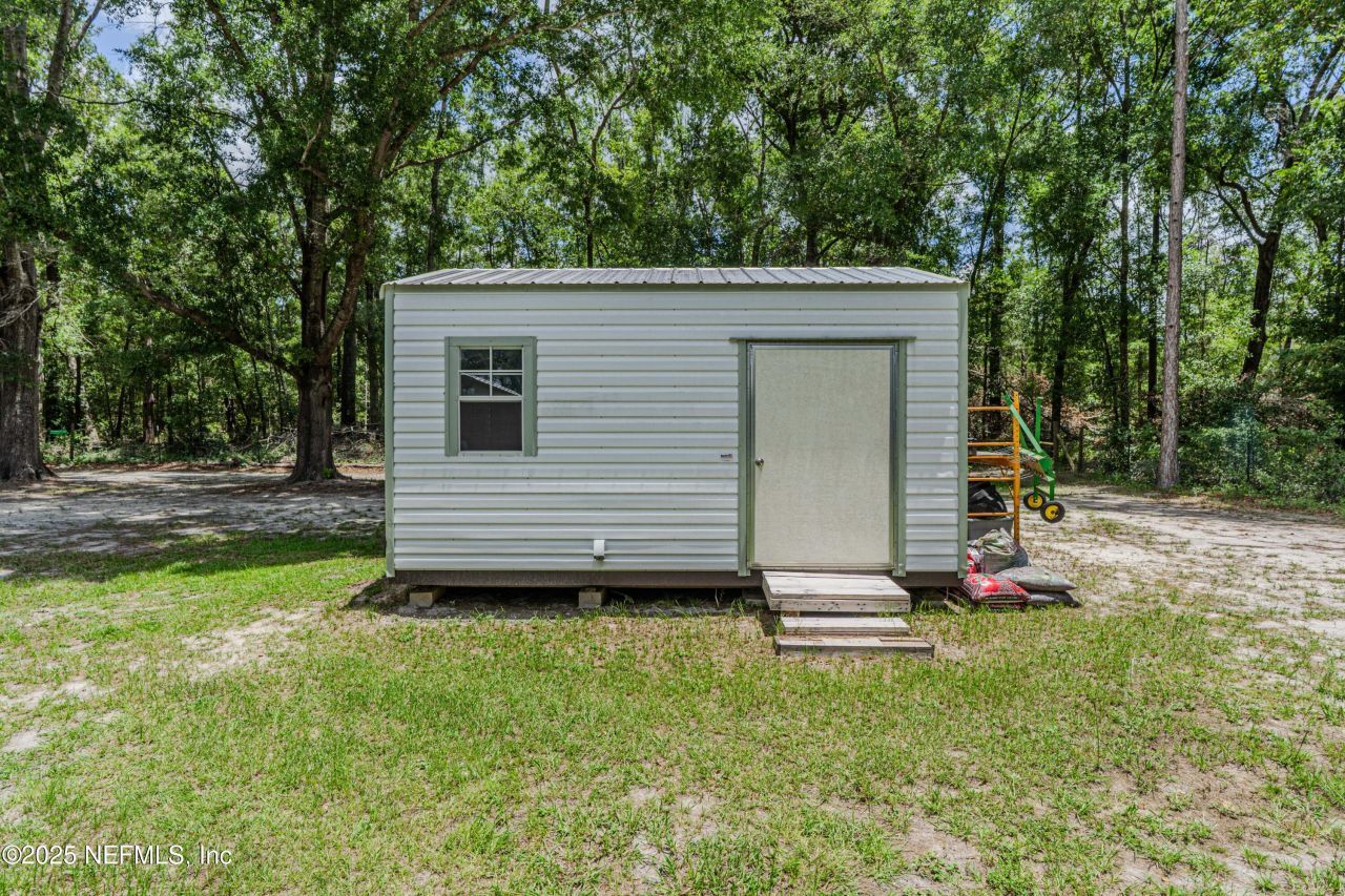 261 SW Beyond Court, Lake City, FL 32024 Photo