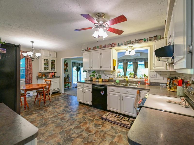 5131 Wooten Road, Athens, OH 45701 Photo 19