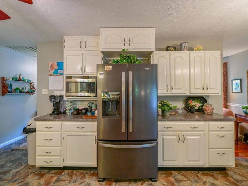 5131 Wooten Road, Athens, OH 45701 Photo 24