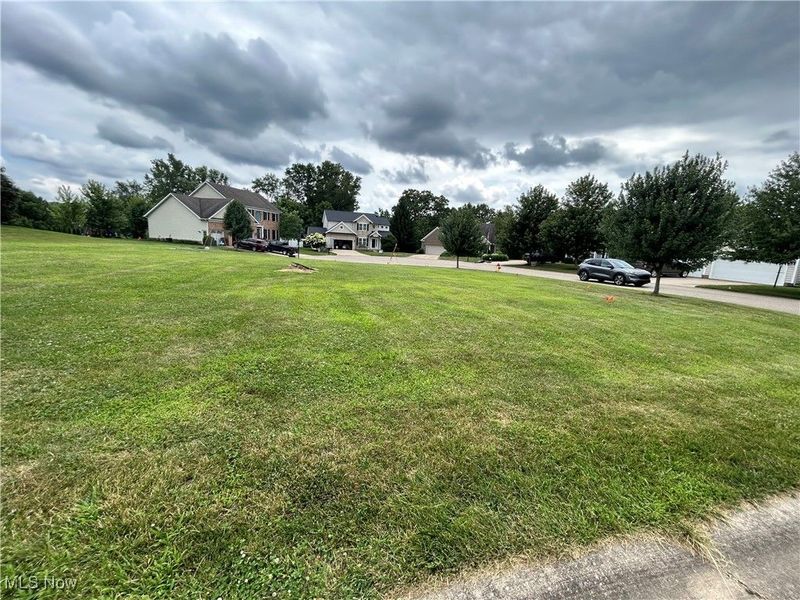 7316 Bentham Circle NW, North Canton, OH 44720 Photo 2