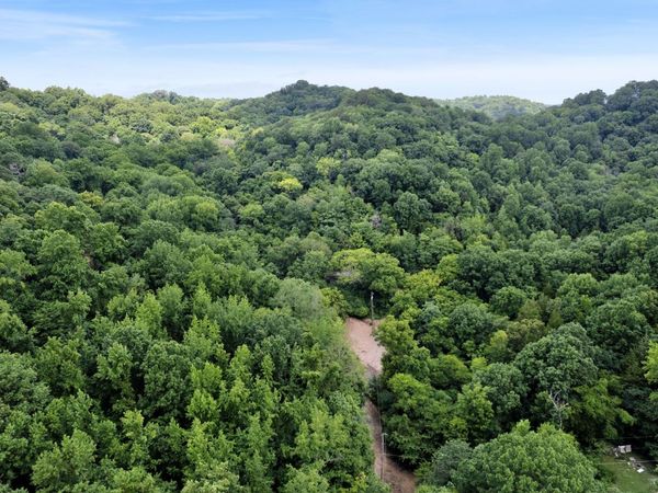 3899 Stevens Ln, Nashville, TN 37218