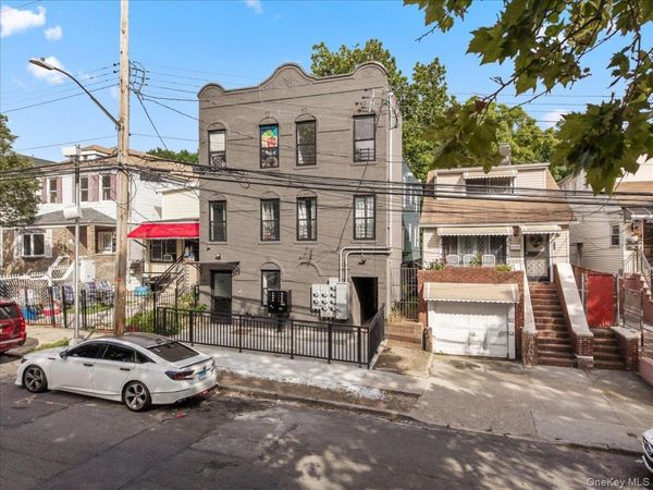 2740 Sexton Place, Bronx, NY 10469