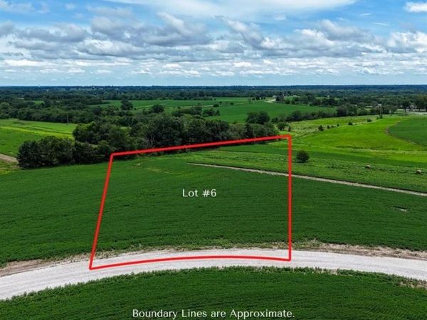 238 Autumn Hallow Ct, Old Monroe, MO 63369