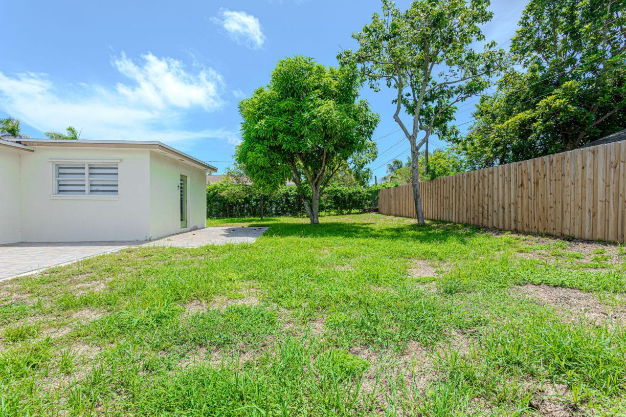 1717 16th Court N, Lake Worth Beach, FL 33460 Photo