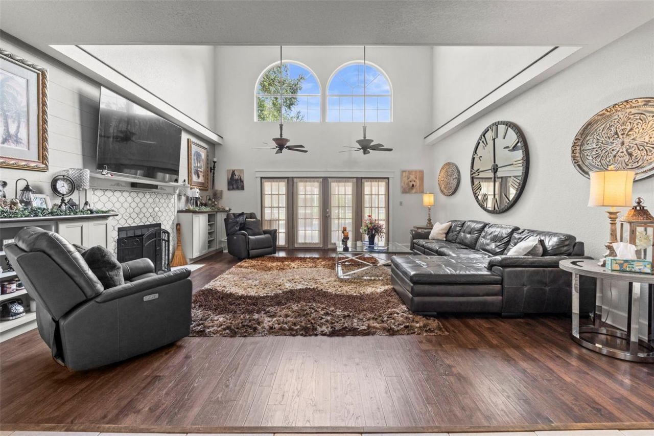 32137 Wolf Branch Lane, Sorrento, FL 32776 Photo