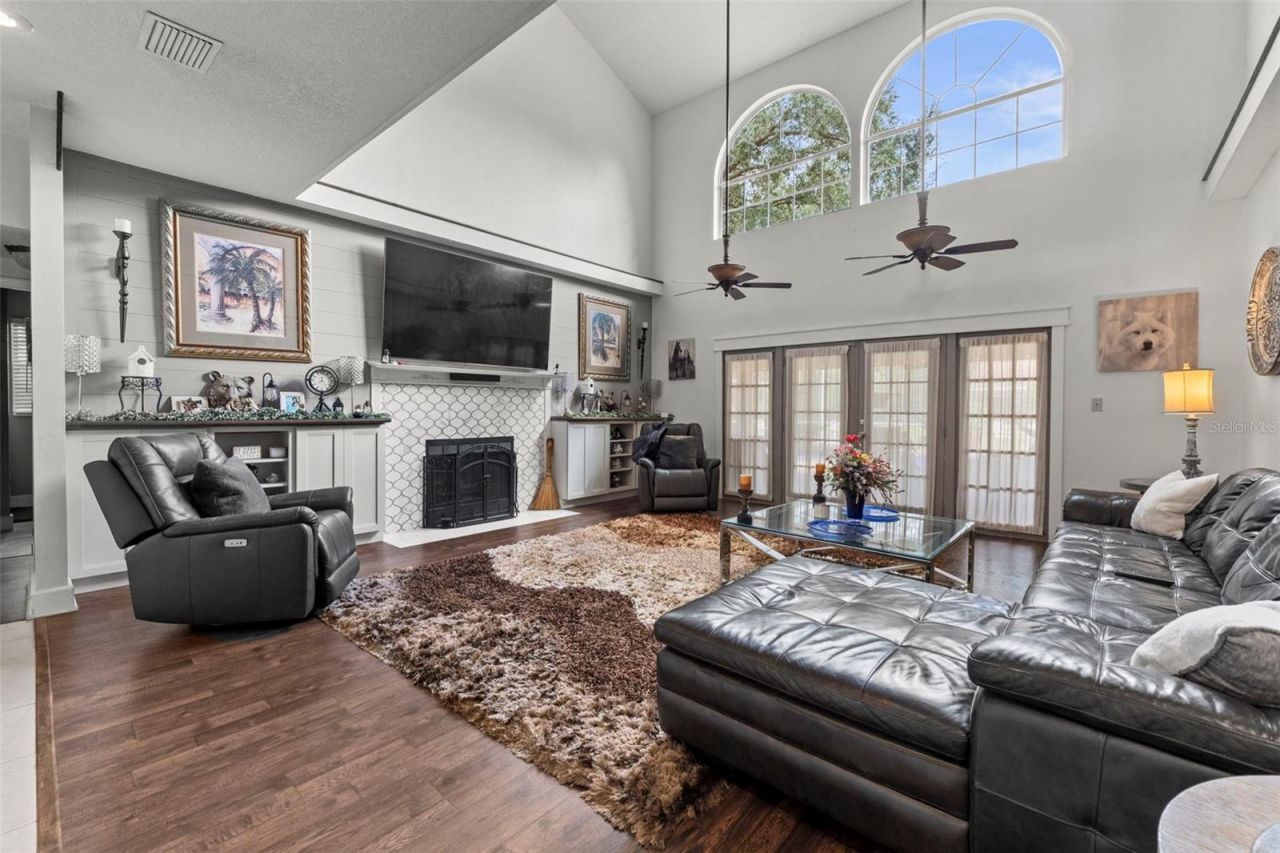 32137 Wolf Branch Lane, Sorrento, FL 32776 Photo