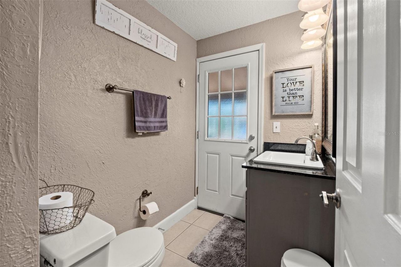 32137 Wolf Branch Lane, Sorrento, FL 32776 Photo