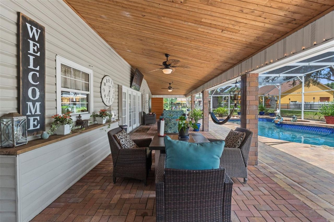 32137 Wolf Branch Lane, Sorrento, FL 32776 Photo