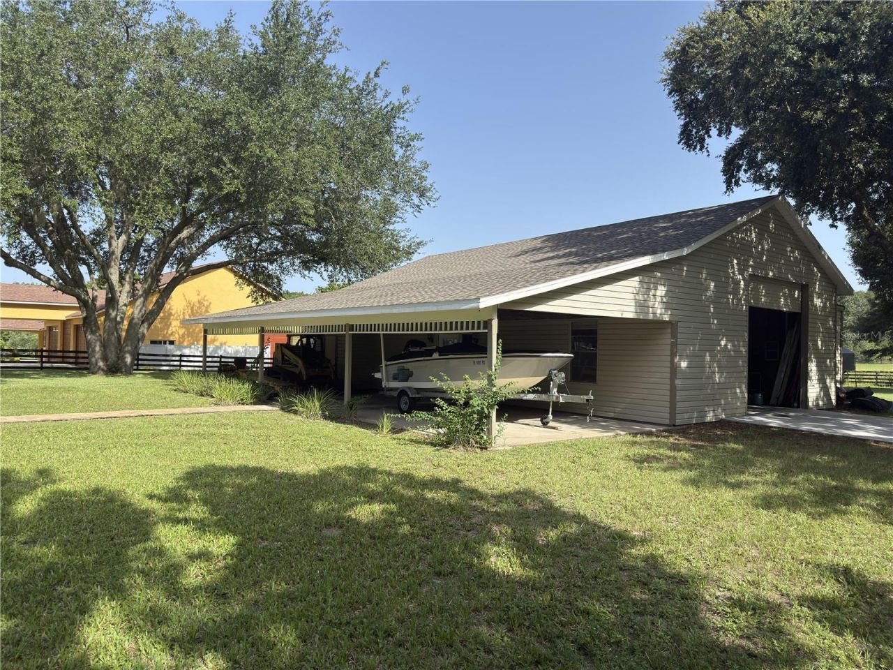 32137 Wolf Branch Lane, Sorrento, FL 32776 Photo