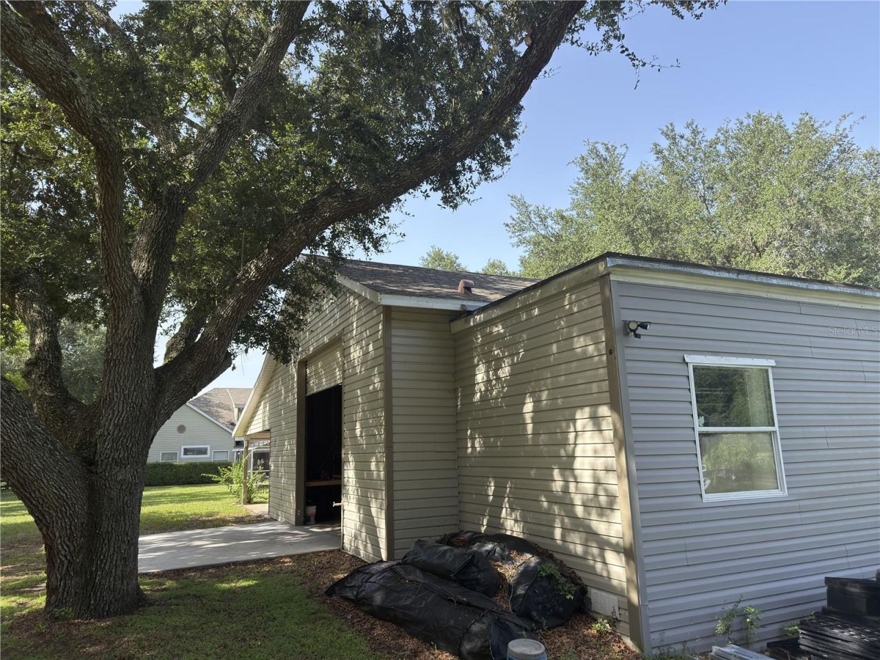 32137 Wolf Branch Lane, Sorrento, FL 32776 Photo