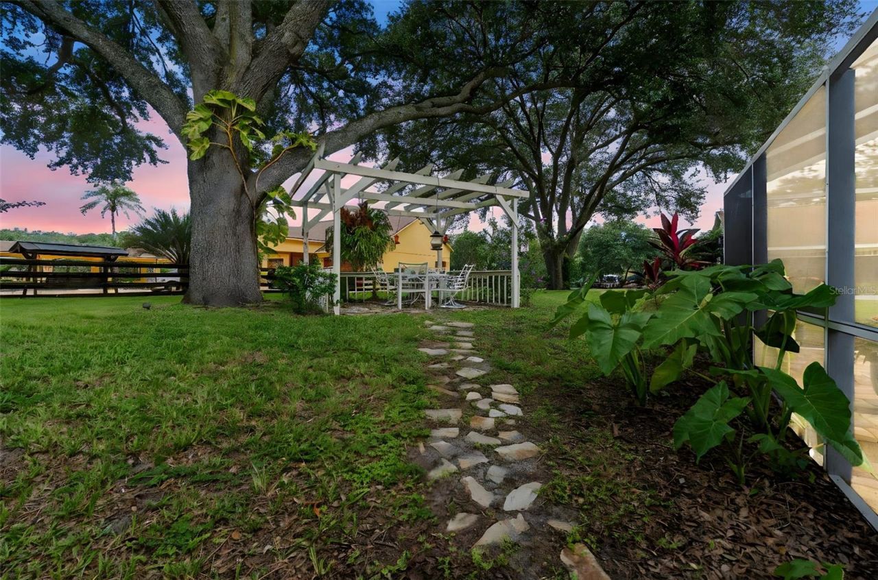 32137 Wolf Branch Lane, Sorrento, FL 32776 Photo