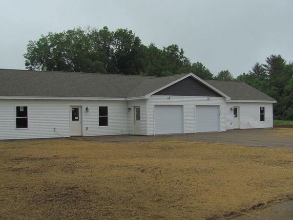 18 Thurlow Drive, Oxford, ME 04270