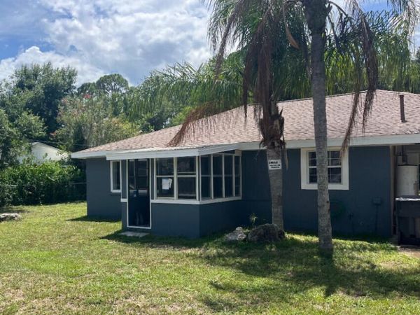 2852 Glenwood Avenue, New Smyrna Beach, FL 32168