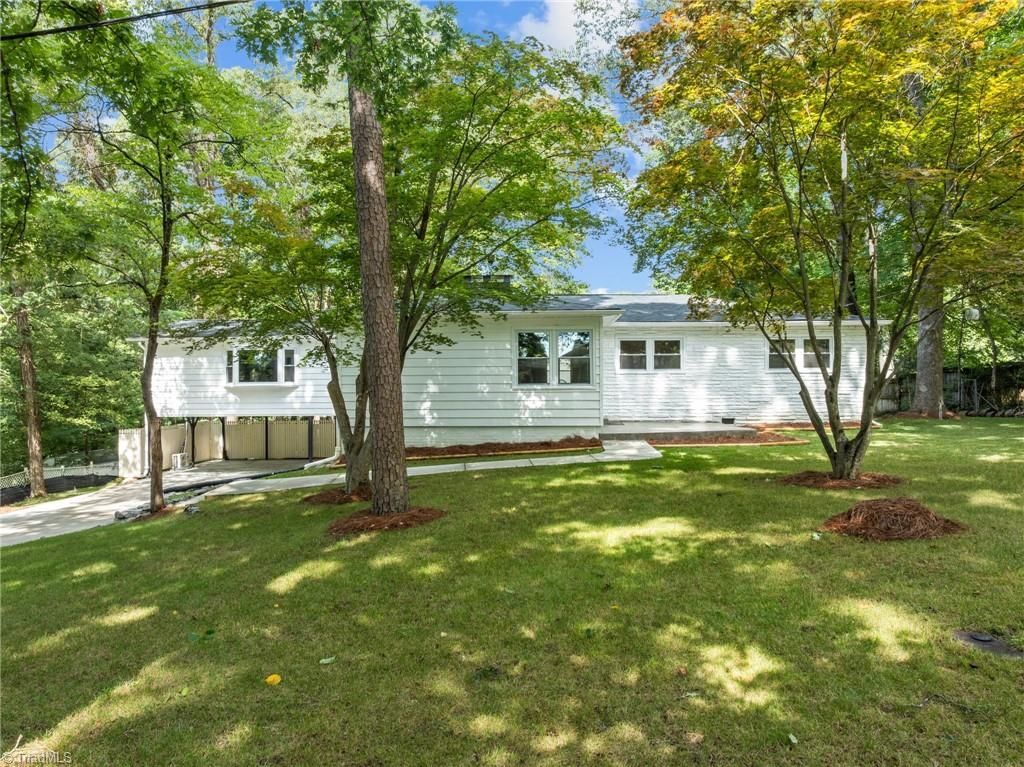 105 Forestdale Drive, Jamestown, NC 27282 Main Photo