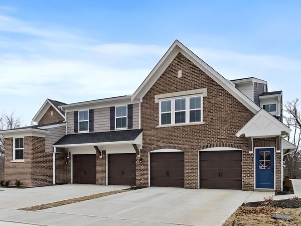 510 Foxhill Drive, Unit 14-104, Crescent Springs, KY 41017