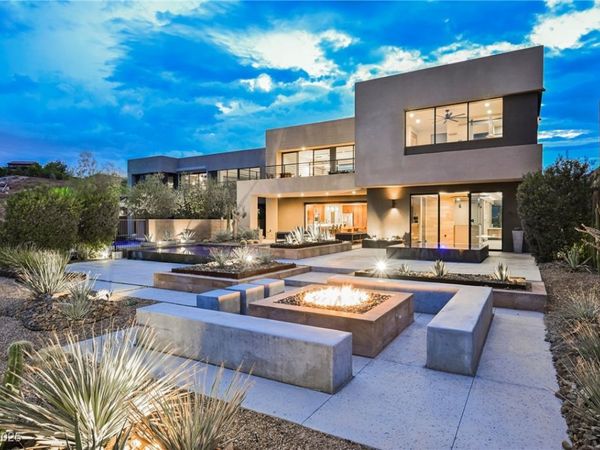 20 Falling Canyon Court, Henderson, NV 89011