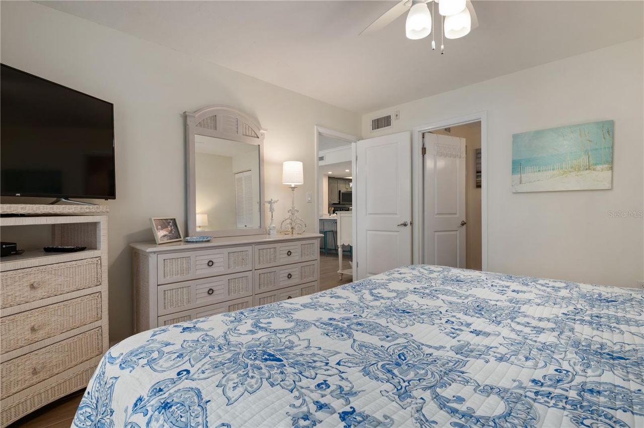 5963 Midnight Pass Road, Unit 332, Sarasota, FL 34242 Photo