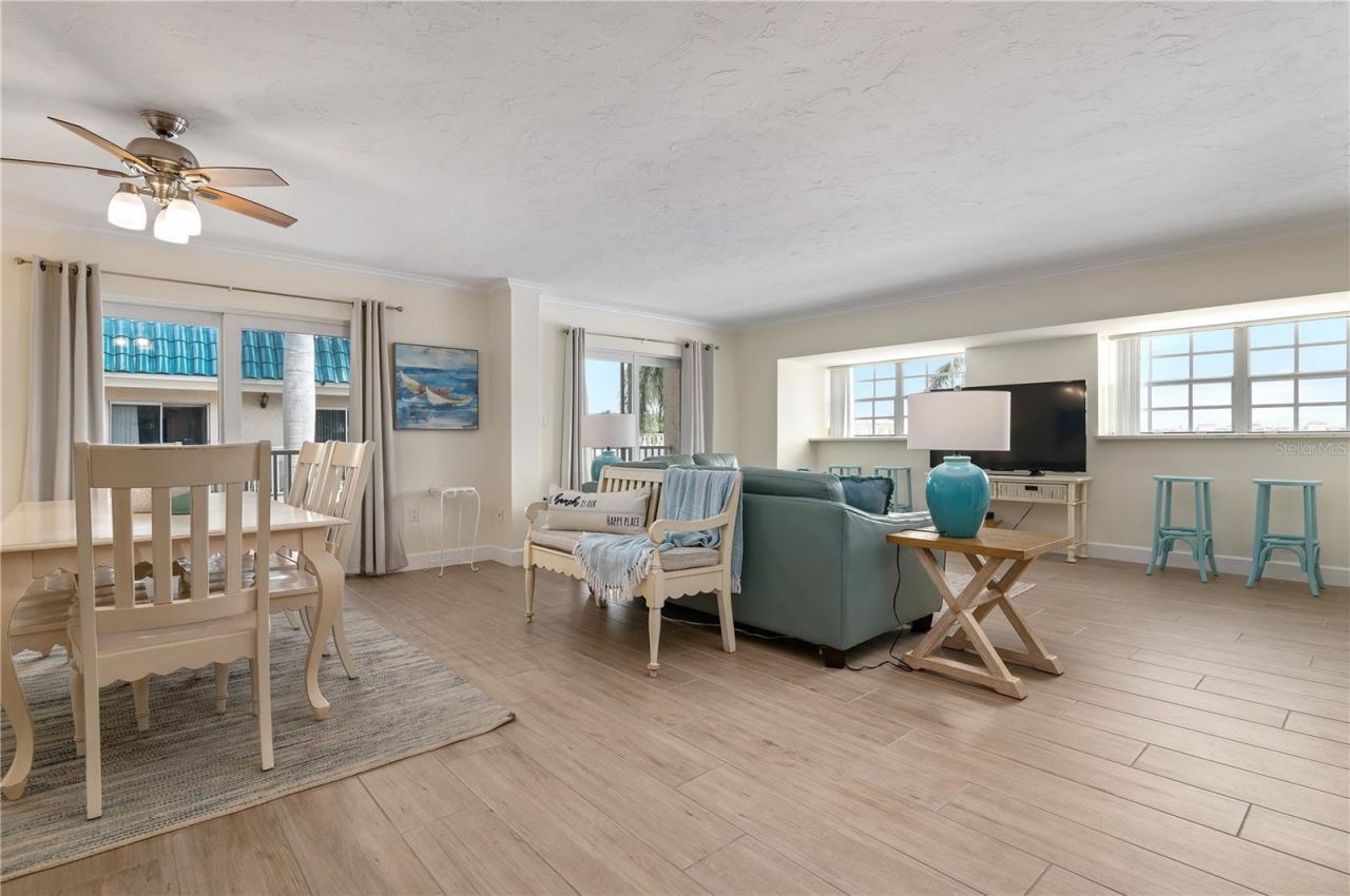 5963 Midnight Pass Road, Unit 332, Sarasota, FL 34242 Photo