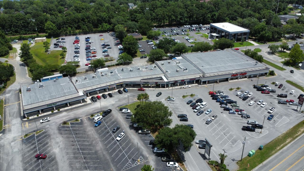 8780 Rivers Avenue Photo 6