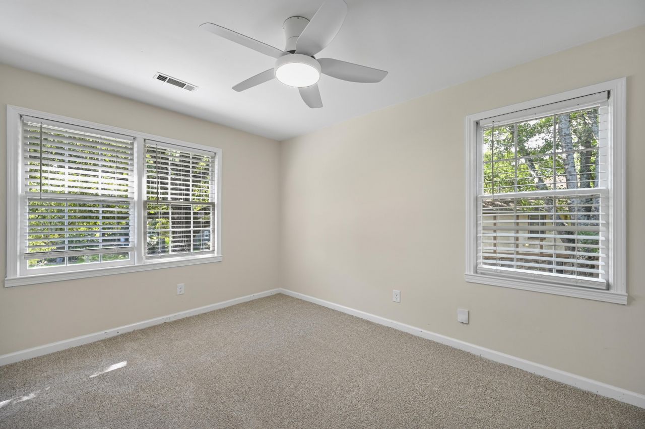 8131 Waltham Road Photo 15