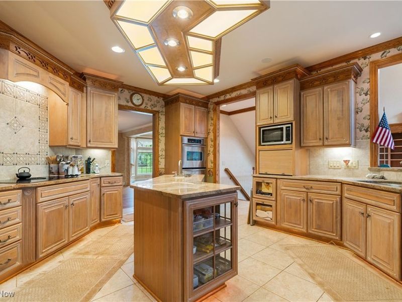 1542 Alexandria Parkway SE, North Canton, OH 44709 Photo 11