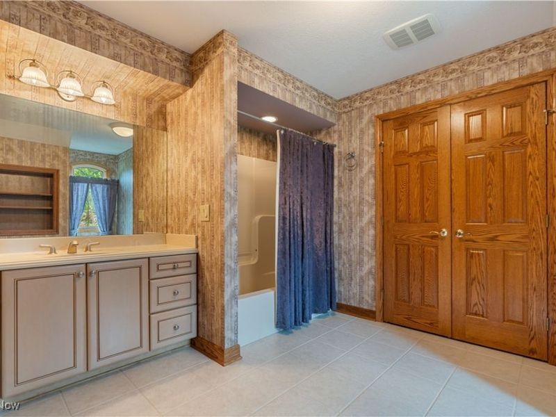 1542 Alexandria Parkway SE, North Canton, OH 44709 Photo 28