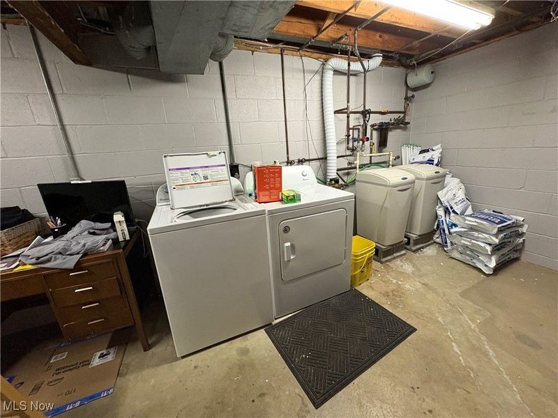 309 S Chapel Street, Louisville, OH 44641 Photo 16